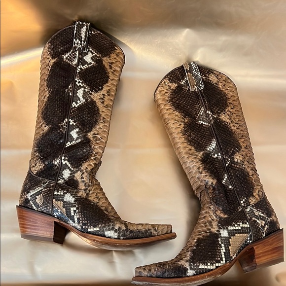 Idyllwind Brown and Tan Heeled Boots with Snakeskin Design - Picture 2 of 3
